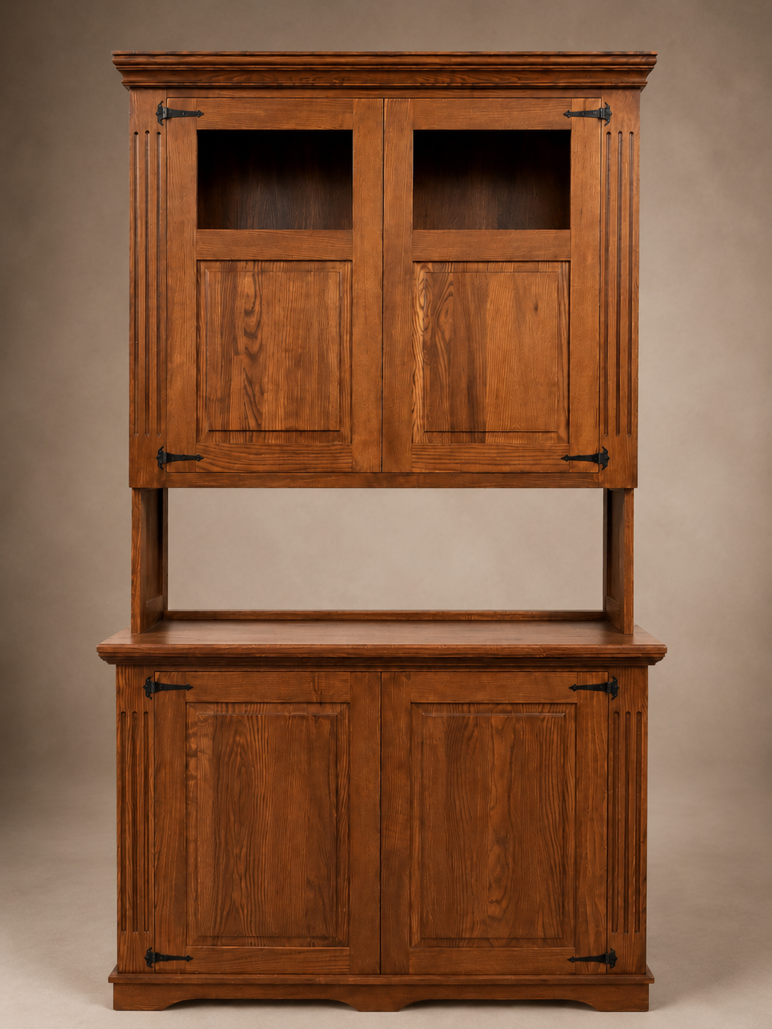 Bufet rustic din lemn masiv cu fitinguri din fier forjat